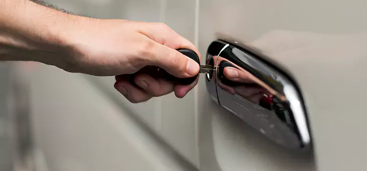 Why Choose Our Auto Locksmith Team in Waverly, MI?